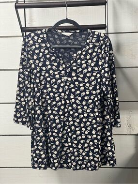 Women's Navy Floral-Print V-Neck Tunic Top